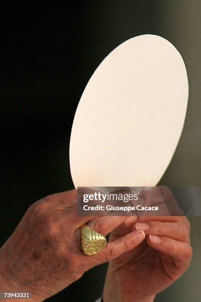 First Communion Italy Photos and Premium High Res Pictures - Getty Images