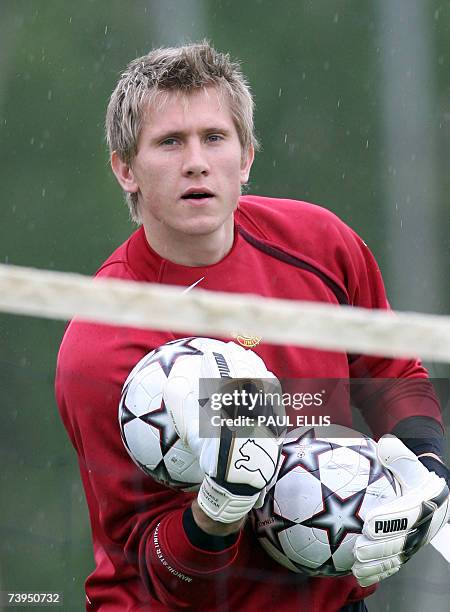 Manchester United Goalkeeper Kuszczak Tomasz Photos And Premium High manchester-united-goalkeeper-kuszczak-tomasz-photos-and-premium-high
