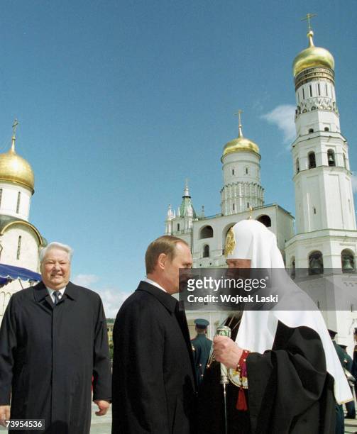 Moscow, Russia Boris Yeltsin attends a meeting between Vladimir Putin and Orthodox Church Patriarch Aleksey II on 7 May 2000 in Moscow, Russia....