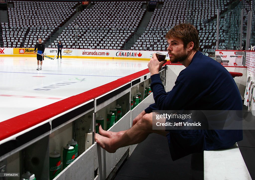 Dallas Stars v Vancouver Canucks