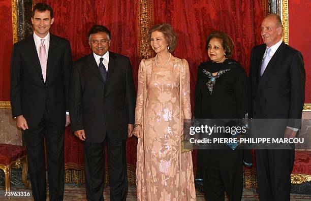 Spanish Prince Felipe, Pakistan's President General Pervez Musharraf, Spanish Queen Sofia, Saheba Musharraf and Spanish King Juan Carlos pose atThe...