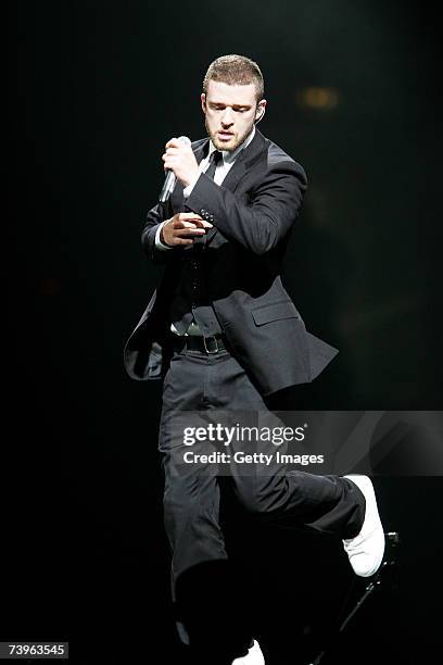 Justin Timberlake performs on stage at the Odyssey Arena on the first date of the UK leg of his 'FutureSex/LoveShow' World Tour on April 24, 2007 in...