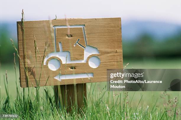 Beggy Sign Golf Buggy Sign Photos and Premium High Res Pictures - Getty Images
