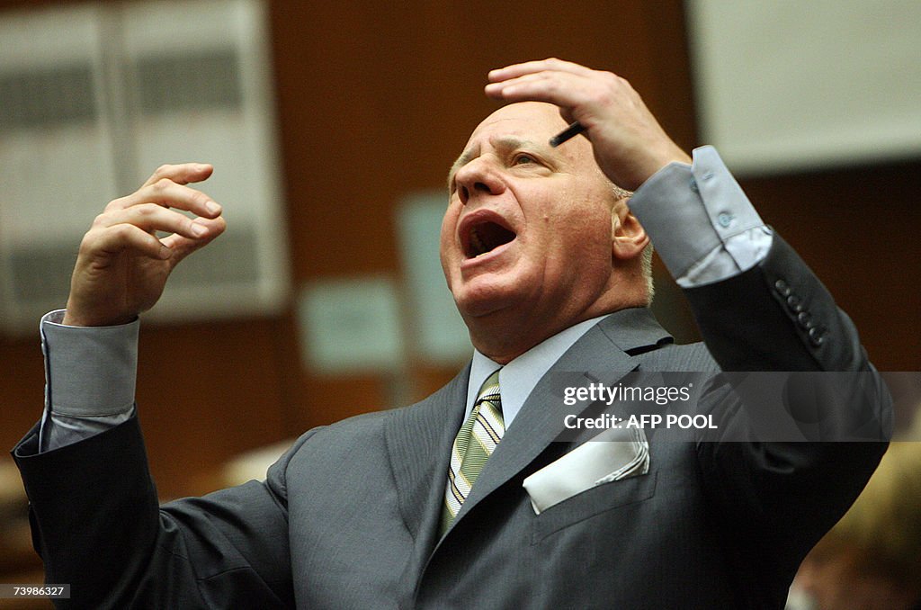 Defense attorney Bruce Cutler gives his opening statements in the... News Photo Getty Images