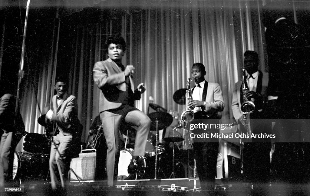 James Brown Live At The Apollo