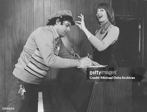 Daryl Dragon and his wife Toni Tennille of the group "Captain & Tennille"