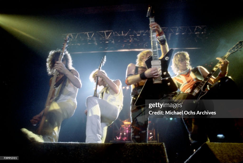 Def Leppard Performing