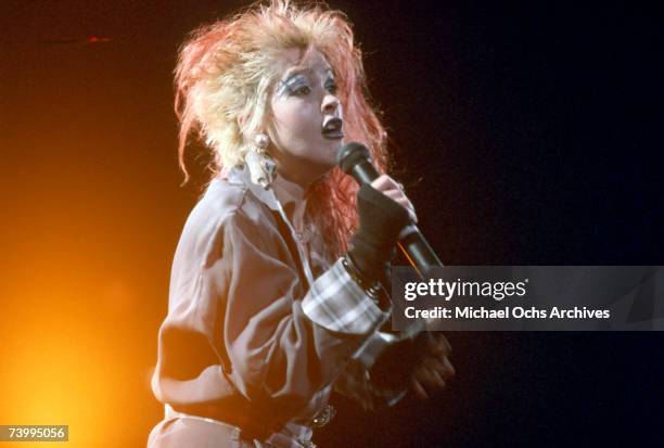 Photo of Cyndi Lauper