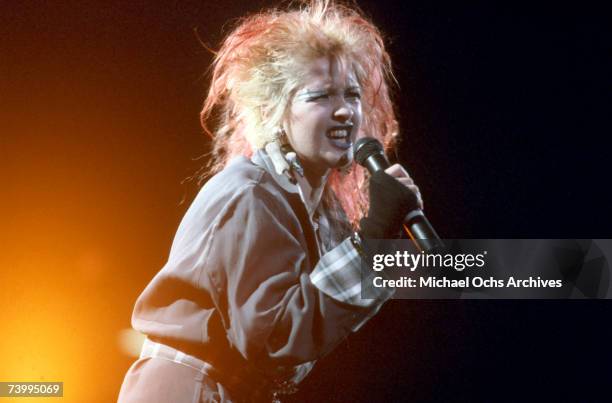 Photo of Cyndi Lauper