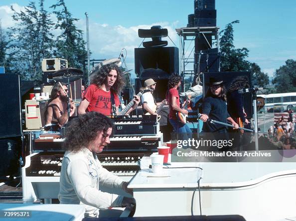 Allen R. Pyle Rock group Lynyrd Skynyrd [L-R Artimus Pyle Allen Collins Billy... News ...
