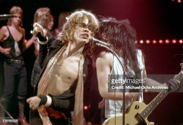 Singer David Johansen and guitarist Johnny Thunders of the rock and roll group "The New York Dolls" perform on "The Real Don Steele Show" on KHJ...