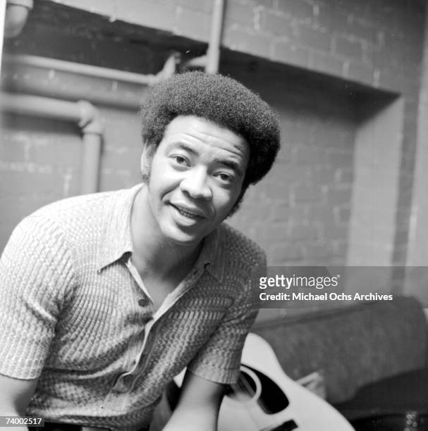 Singer and songwriter Bill Withers poses for a portrait backstage on September 16, 1971 in Los Angeles, California.