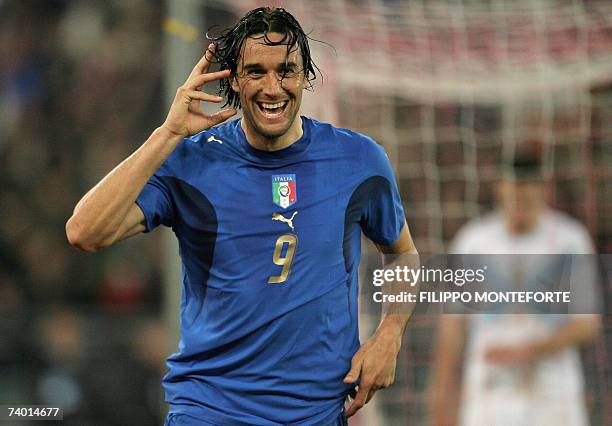Picture taken 28 March 2007 shows Italy's Luca Toni celebrating after scorin against Scotland during their Euro2008 Group B qualifying football match...