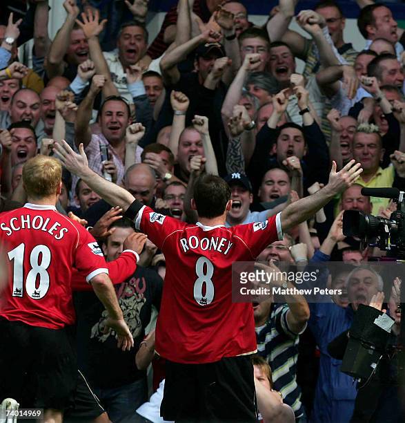 Wayne Rooney of Manchester United celebrates scoring their third goal during the Barclays Premiership match between Everton and Manchester United at...