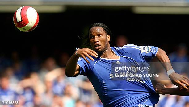 London, UNITED KINGDOM: Chelsea's Ivorian striker Didier Drogba plays during the English Premiership match between Chelsea and Bolton Wanderers, at...