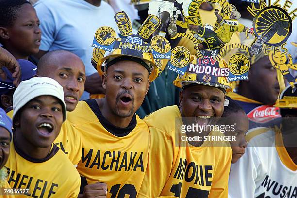 Johannesburg, SOUTH AFRICA: Kaizer chiefs supporters cheer during the football match between Orlando Pirates and Kaizer chiefs at Ellis park stadium...