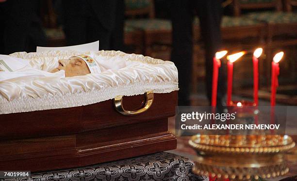 Moscow, RUSSIAN FEDERATION: the body of Russian musician Mstislav Rostropovich is seen during a burial service at Christ the Saviour cathedral in...