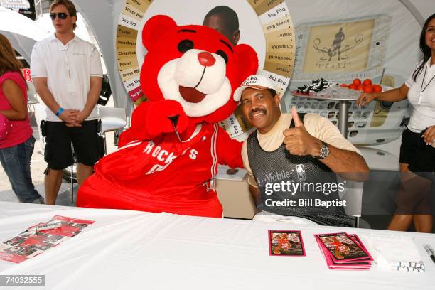 Rockets 2007 Robert Reid (Basketball) Photos and Premium High Res Pictures - Getty ...