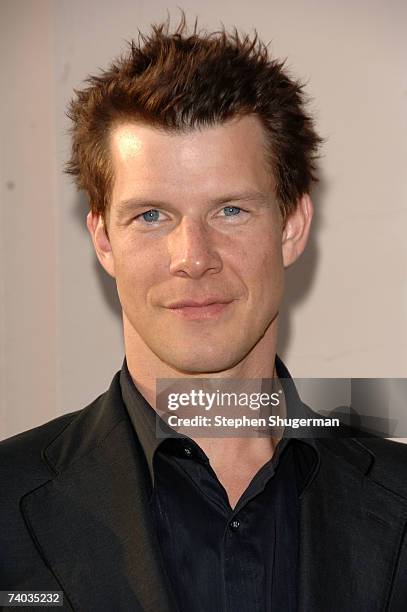 Actor Eric Mabius attends The Academy of Television Arts & Sciences presents An Evening with "Ugly Betty" at The Leonard Goldenson Theater on April...