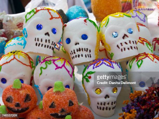 candy sculls laid out for sale during day of the dead celebration, dolores hidalgo, guanajuato, central mexico, mexico - dolores hidalgo stock pictures, royalty-free photos & images