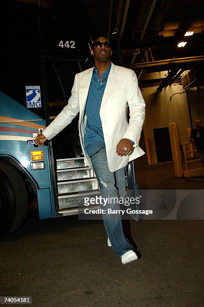 Kobe Bryant arrives as the Phoenix Suns host the Los Angeles Lakers in Game Five of the Western Conference Quarterfinals during the 2007 NBA Playoffs...