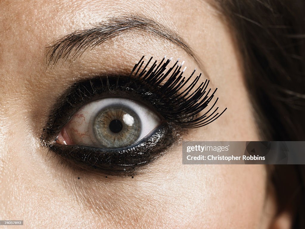 Young woman, close-up of eye