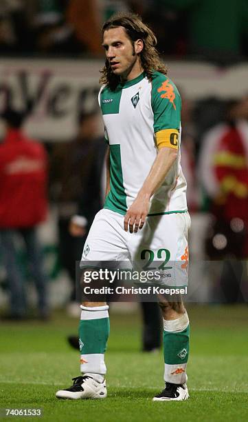 Torsten Frings of Bremen looks disappointed during the UEFA Cup Semi-Final, second Leg match between Werder Bremen and Espanyol at the Weser stadium...