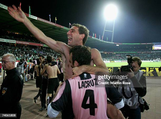 Pablo Zabalete and Jesus Maria Lacruz of Espanyol celebrate after the UEFA Cup semi-final, 2nd leg match between Werder Bremen and Espanyol at the...