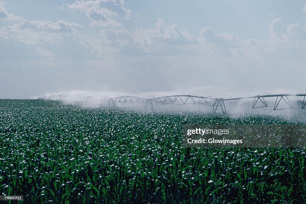 Center pivot irrigation system