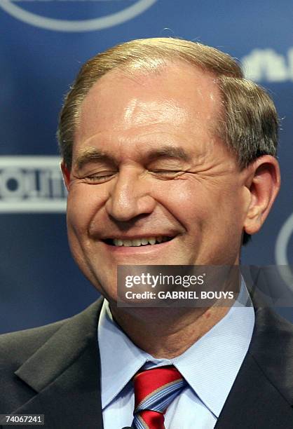 Simi Valley, UNITED STATES: Former Virginia governor Jim Gilmore participates at the first Republican Candidates' debate of the 2008 Presidential...