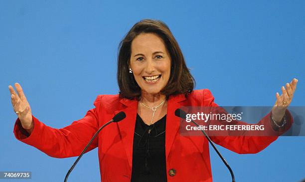 French Socialist Party presidential candidate Segolene Royal delivers a speech during a meeting, 03 May 2007 in Lille northern France, in the final...