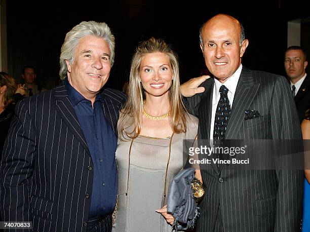 Sheriff Leroy Baca poses with legendary film producers Jon and Mindy Peters at the Los Angeles County Sheriff's Youth Foundation's annual "Salute To...