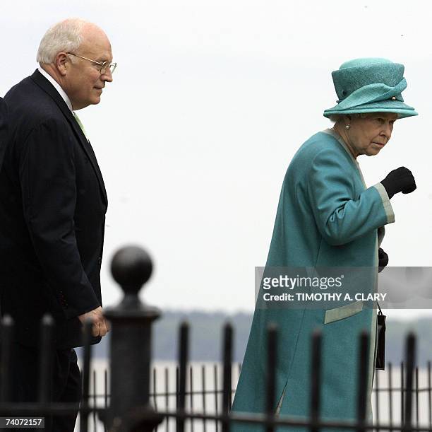 Jamestown, UNITED STATES: Queen Elizabeth II of England and United States Vice President Dick Cheney take a tour of the historic Jamestown...