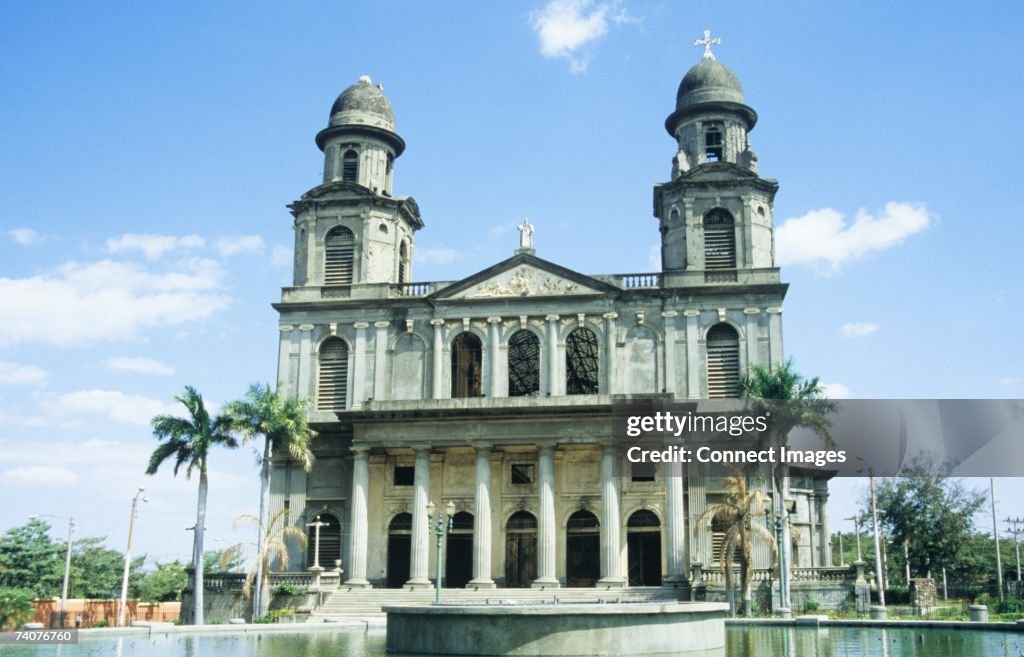 Old cathedral in managua