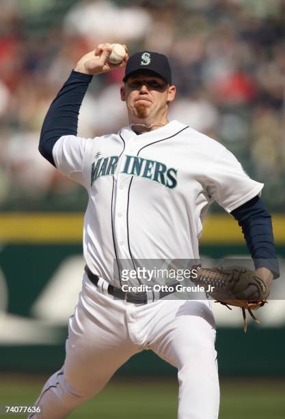 Putz of the Seattle Mariners delivers the pitch against the Kansas City Royals on April 29, 2007 at Safeco Field in Seattle, Washington. The Mariners...
