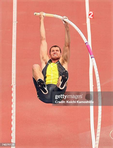 Brad Walker of USA competes in the men's Pale Vault during the 2007 Osaka Grand Prix Athletics at Nagai Stadium May 5, 2007 in Osaka, Japan.