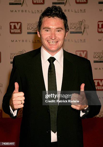 Comedian Dave Hughes arrives at the 2007 TV Week Logie Awards at the Crown Casino on May 6, 2007 in Melbourne, Australia. The annual television...