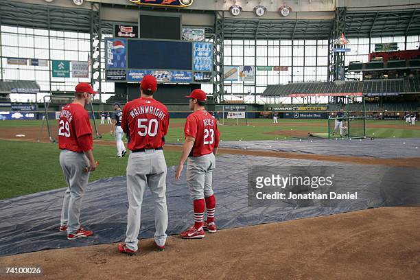 Pitchers Chris Carpenter, Adam Wainwright, Anthony Reyes of the St. Louis Cardinals talk about the death of teammate pitcher Josh Hancock before a...