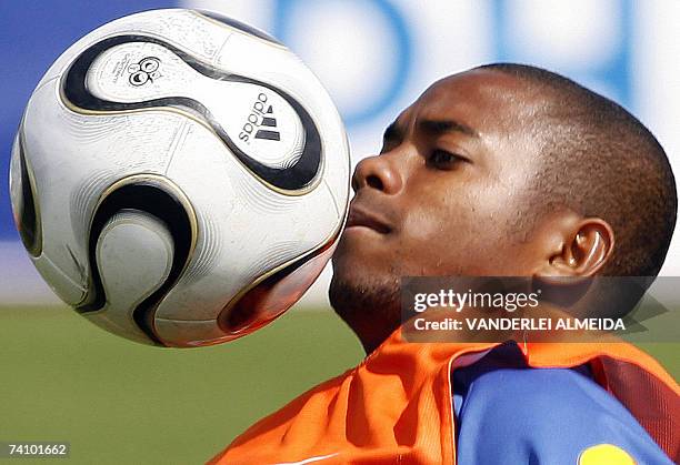 Brazilian player Robinho juggles with the ball during a training session of the Brazilian team in Konigstein, Gemarny 09 June 2006. Brazil's World...