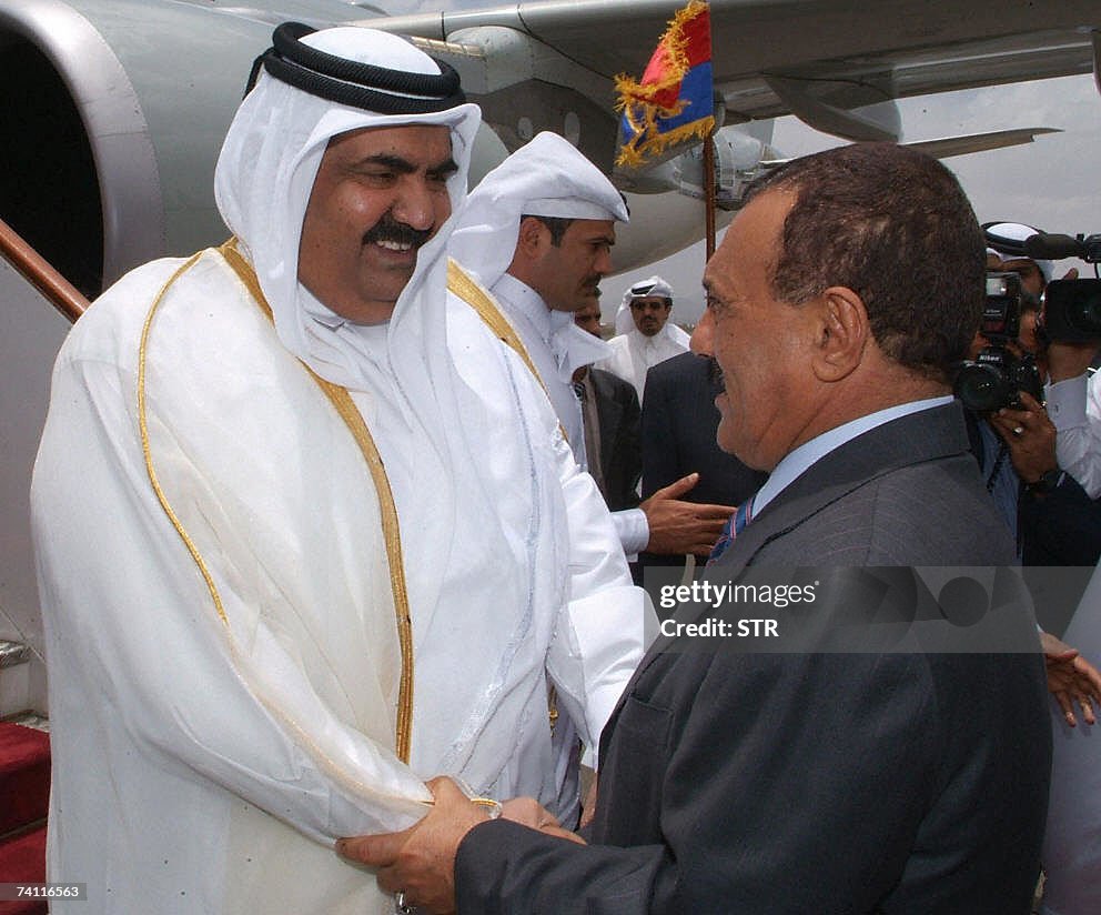 Emir of Qatar Sheikh Hamad bin Khalifa a...