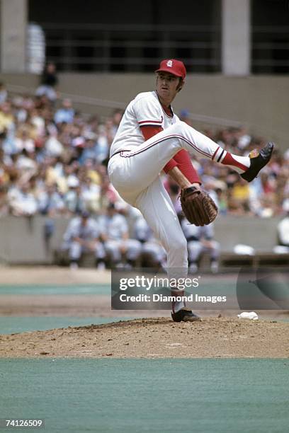 Pitcher Steve Carlton of the St. Louis Cardinals throws a pitch during a game on May 30, 1971 against the Atlanta Braves at Busch Stadium in St....