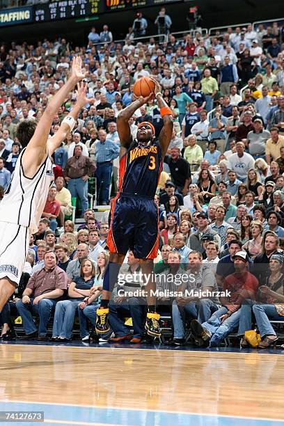 Al Harrington of the Golden State Warriors shoots in Game One of the Western Conference Semifinals against the Utah Jazz during the 2007 NBA Playoffs...