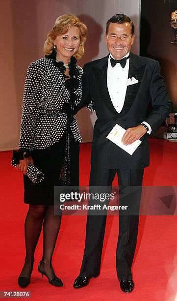 Manager Wolfgang Grupp and his wife attend the Henri Nannen Awards at the Deutsche Schauspielhaus on May 11, 2007 in Hamburg, Germany.