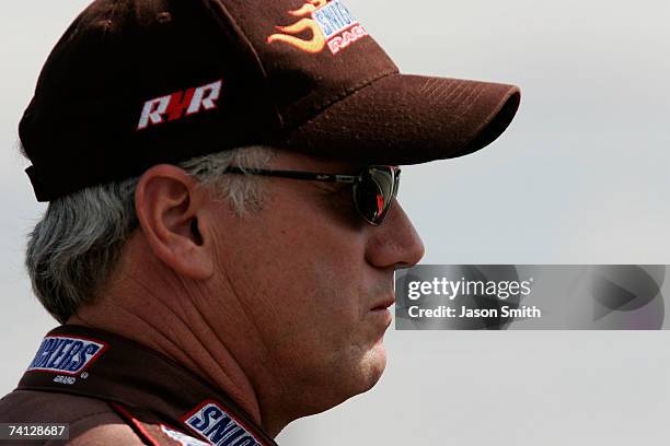 Snickers Dark Car Ricky Rudd 19 Mars The Avenger Stock Photos, High-Res Pictures, and Images - Getty ...