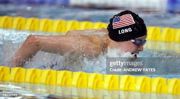 Manchester, UNITED KINGDOM: US Jessica Long competes on her way to the gold medal in the women's 100m Butterfly final during the Visa Paralympic...