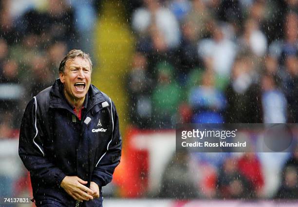 Neil Warnock Manager of Sheffield United shouts instructions during the Barclays Premiership match between Sheffield United and Wigan Athletic at...