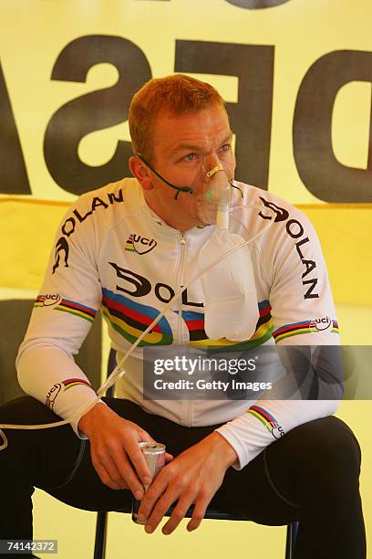 Chris Hoy of Great Britain with a can of Red Bull takes on oxygen before his failed attempt to break the World 1 Kilometre Altitude Record at the...
