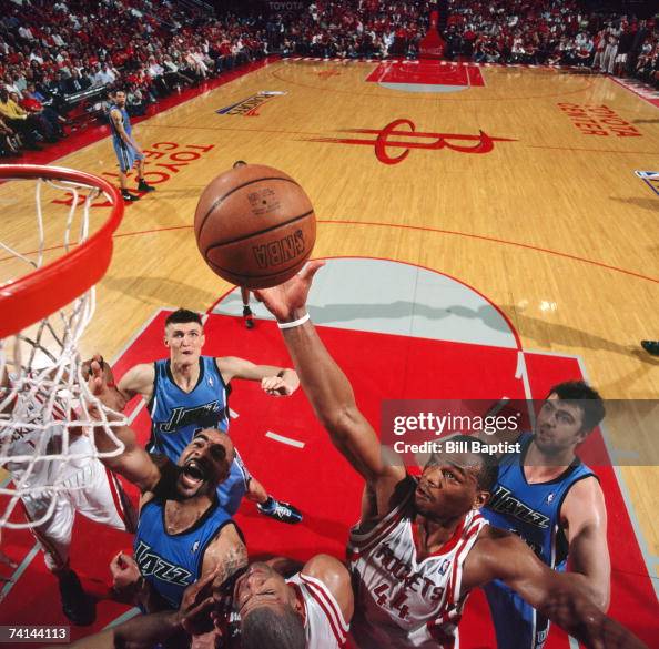 Chuck Hays Rockets Chuck Hayes of the Houston Rockets shoots a layup against Carlos ...