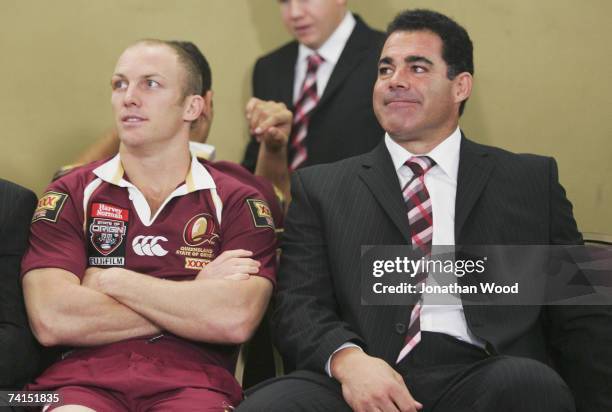 Darren Lockyer of the Maroons and Maroons coach Mal Meninga relax during the Queensland Maroons assembly at the Royal on the Park on May 15, 2007 in...