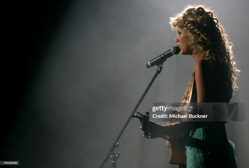 2007 ACM New Artists Party For A Cause